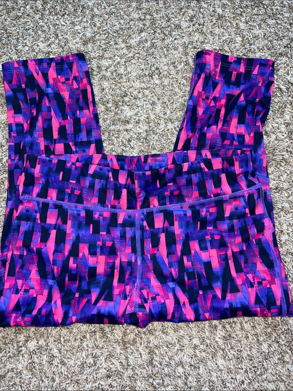 Xersion NEON Pink & Purple Geo-Print Capri Athletic Leggings Sz M So FUN!